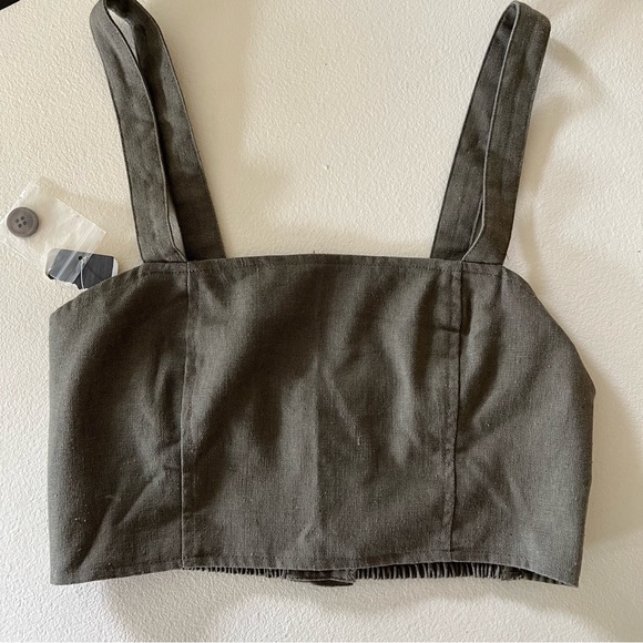 Urban Outfitters crop tank - Picture 2 of 6